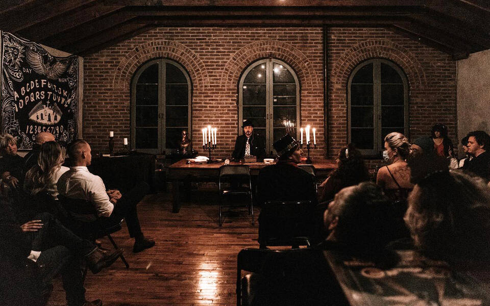 Saturday Night Séances- The Séance Experience at Hotel Congress